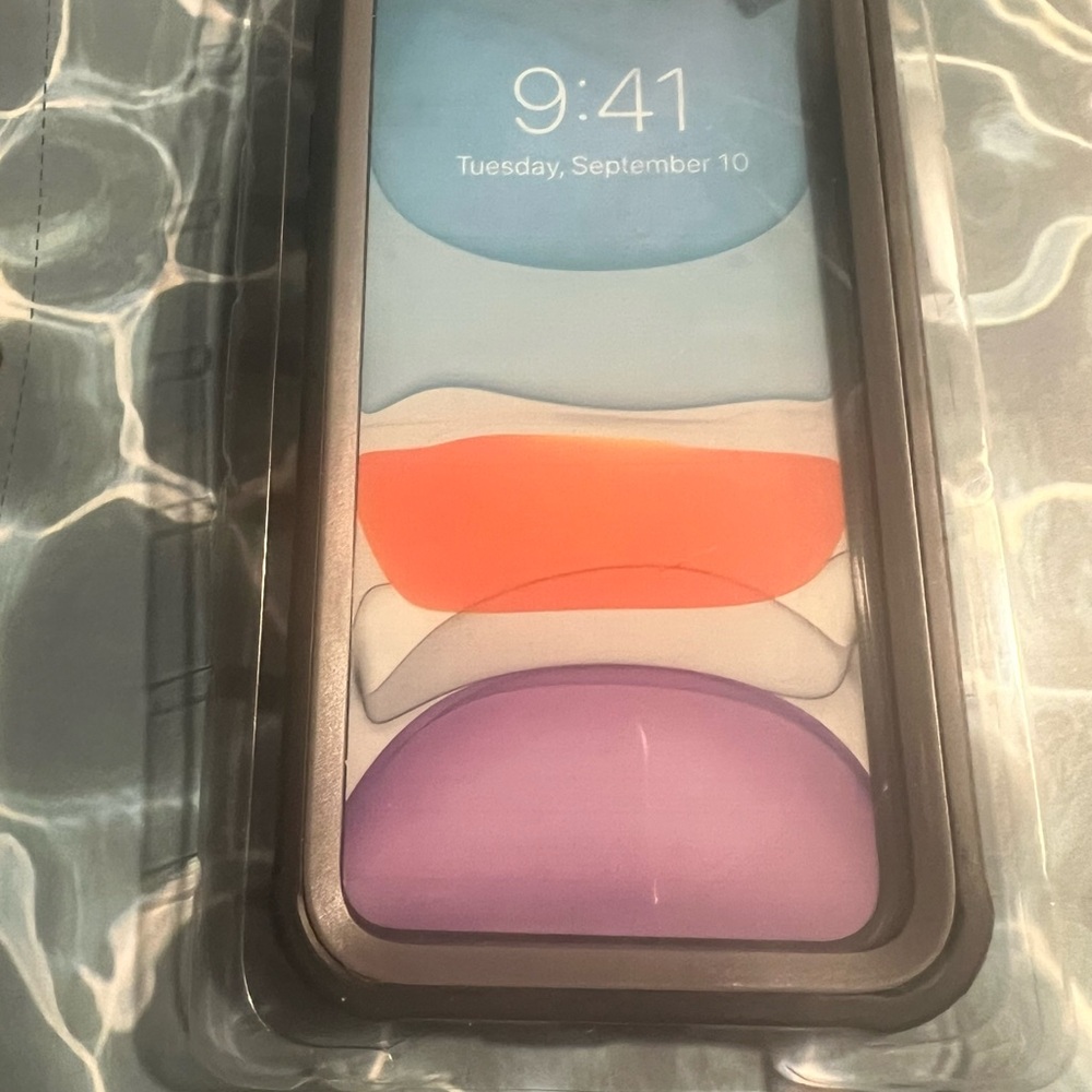 New Heavy Duty Case with Screen Protector (plastic wrap still on front)